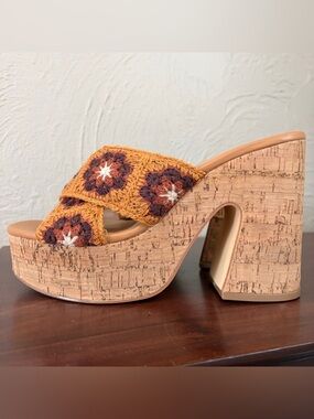 Madden Girl Ramblee Platform Slip On Crochet Cork Sandals Womens 8 Festival